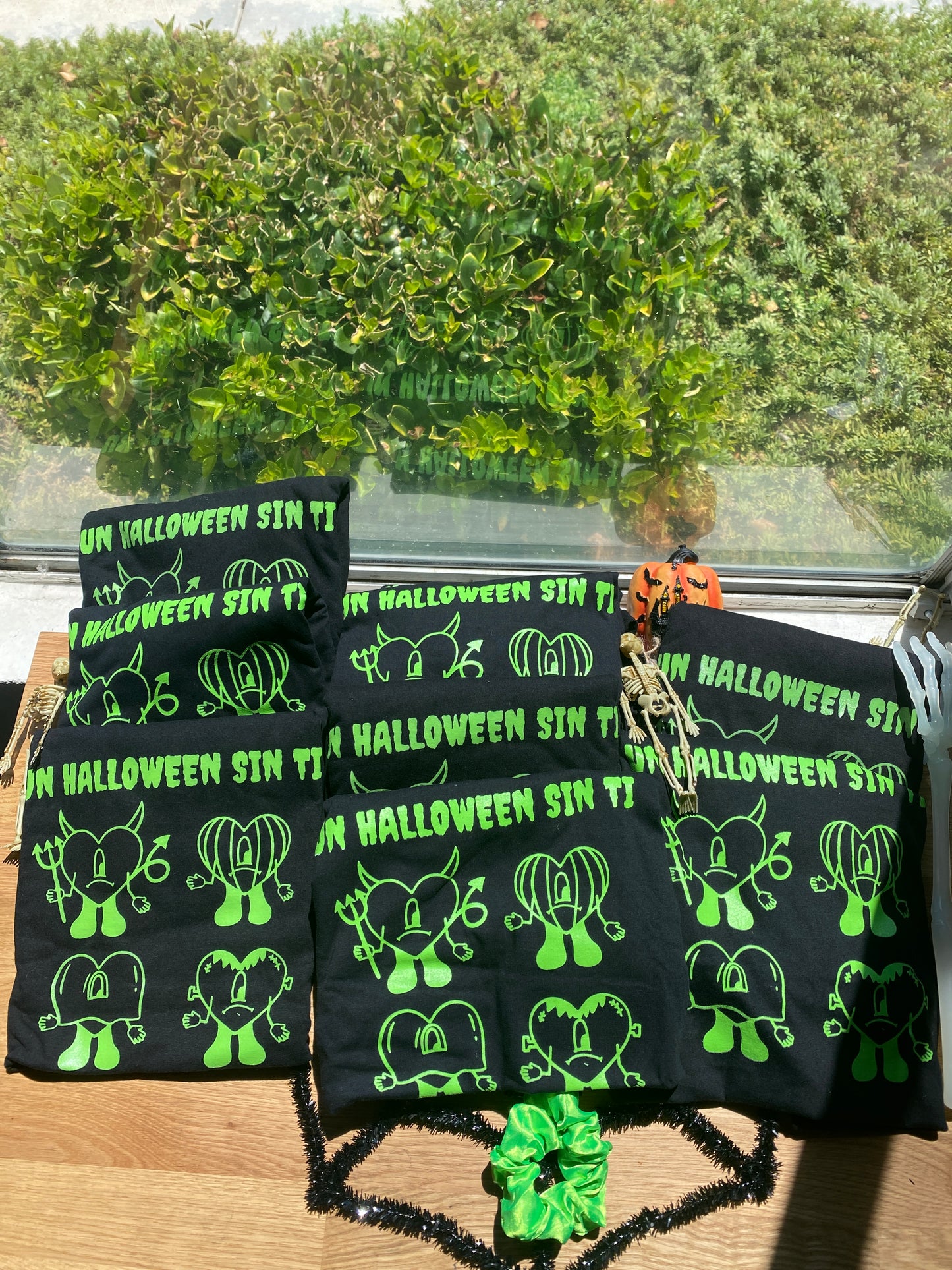 UN HALLOWEEN SIN TI T-SHIRT
