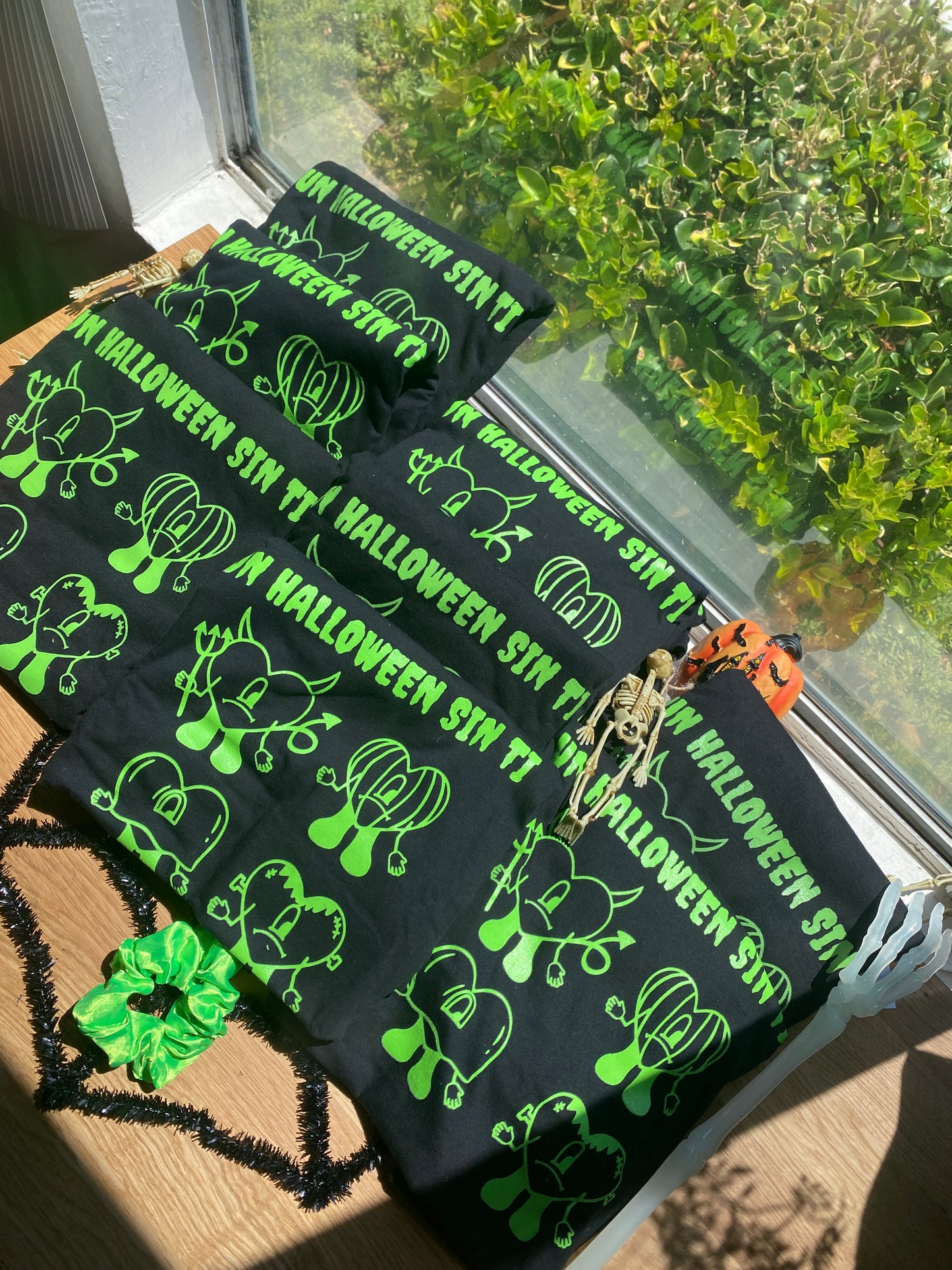 UN HALLOWEEN SIN TI T-SHIRT