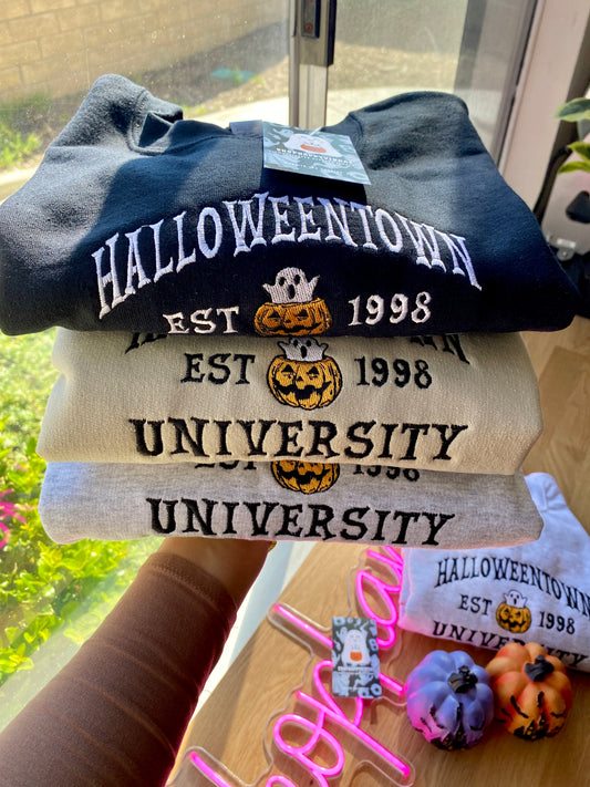 HALLOWEENTOWN EMBROIDERED SWEATER